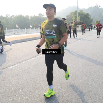 Runner Photo 6895146