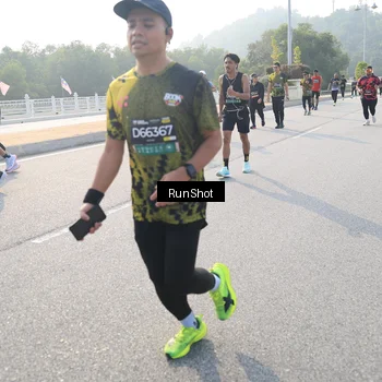 Runner Photo 6895152