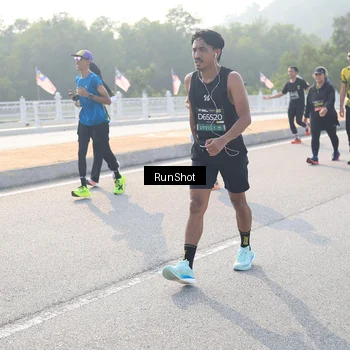 Runner Photo 6895175