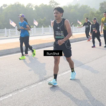 Runner Photo 6895180