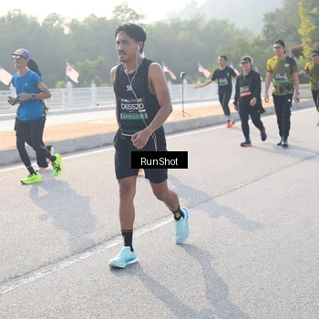 Runner Photo 6895197