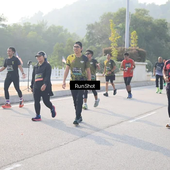 Runner Photo 6895199