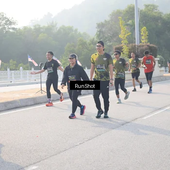 Runner Photo 6895212