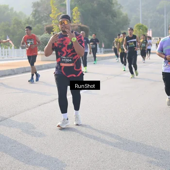 Runner Photo 6895268