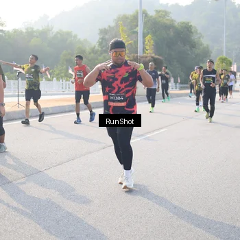 Runner Photo 6895276