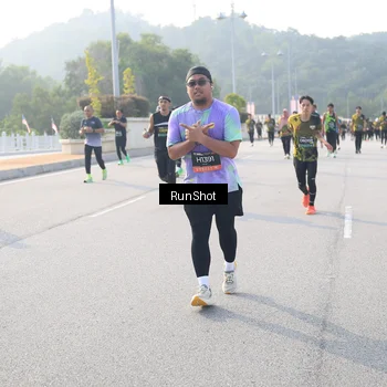 Runner Photo 6895313
