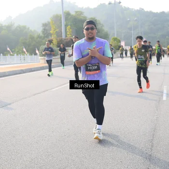 Runner Photo 6895315