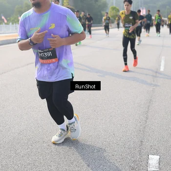 Runner Photo 6895344