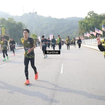 Runner Photo 6895376