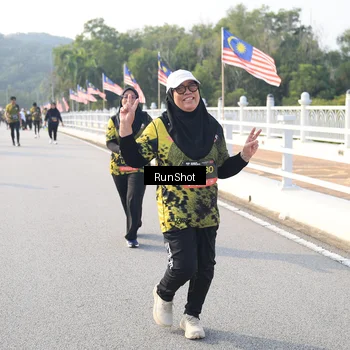 Runner Photo 6895384