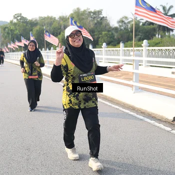 Runner Photo 6895407