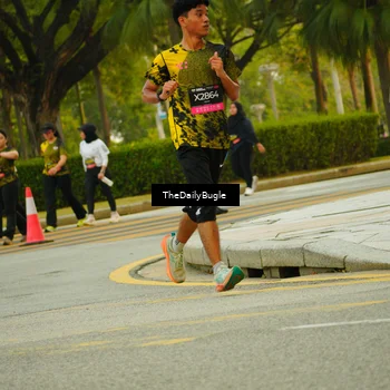Runner Photo 6895417