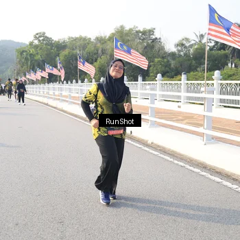 Runner Photo 6895432