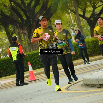 Runner Photo 6895446