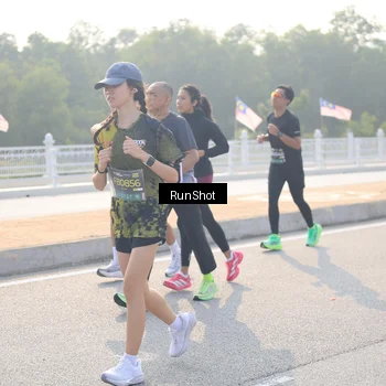 Runner Photo 6895455
