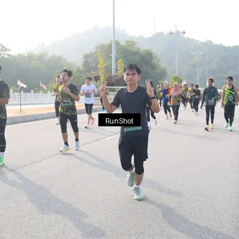 Runner Photo 6895489