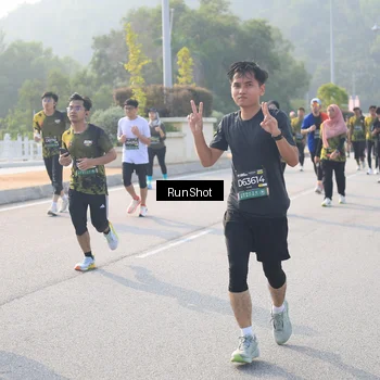 Runner Photo 6895490