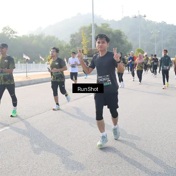 Runner Photo 6895496