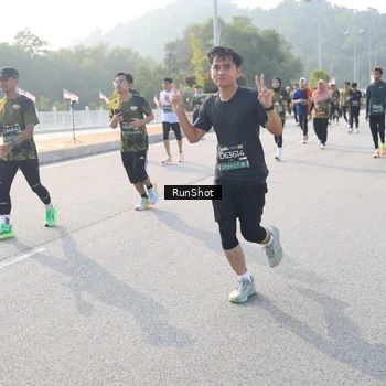 Runner Photo 6895511