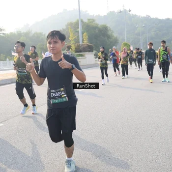 Runner Photo 6895514