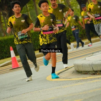 Runner Photo 6895557