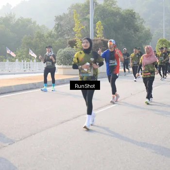 Runner Photo 6895583