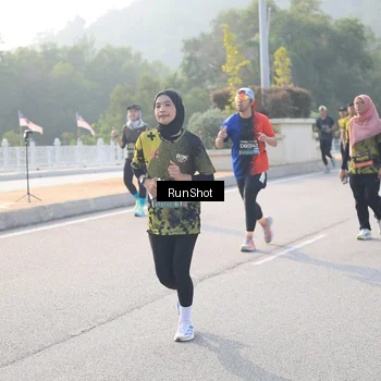 Runner Photo 6895584