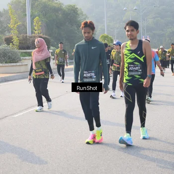 Runner Photo 6895624