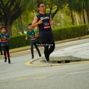 Runner Photo 6895641