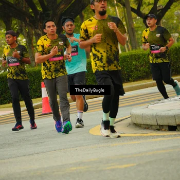 Runner Photo 6895719