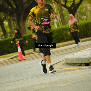 Runner Photo 6895729