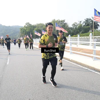 Runner Photo 6897396
