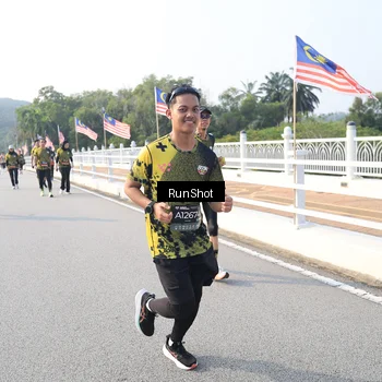 Runner Photo 6897399