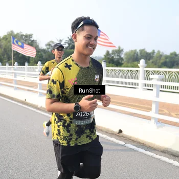 Runner Photo 6897408