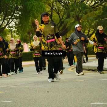 Runner Photo 6898811