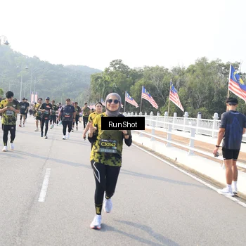 Runner Photo 6899240