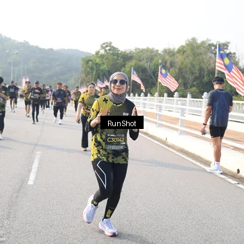 Runner Photo 6899252
