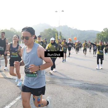 Runner Photo 6900713