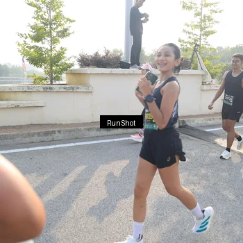 Runner Photo 6900722
