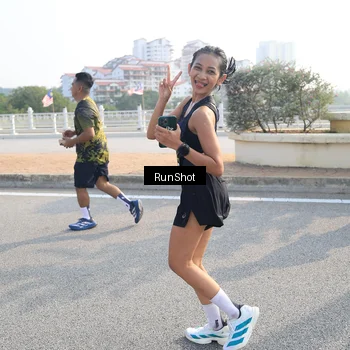 Runner Photo 6900754