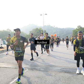 Runner Photo 6900767
