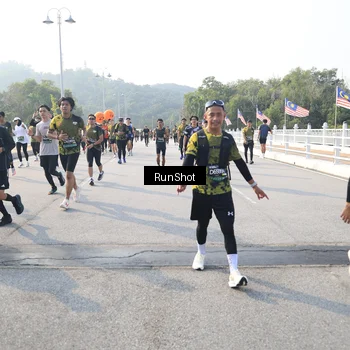 Runner Photo 6900768