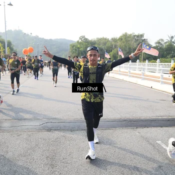 Runner Photo 6900787