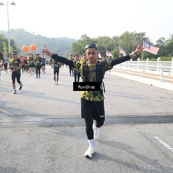Runner Photo 6900803