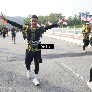 Runner Photo 6900821