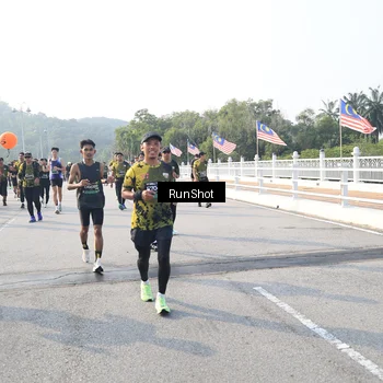 Runner Photo 6900867