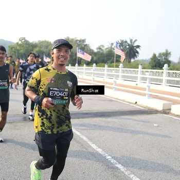 Runner Photo 6900901