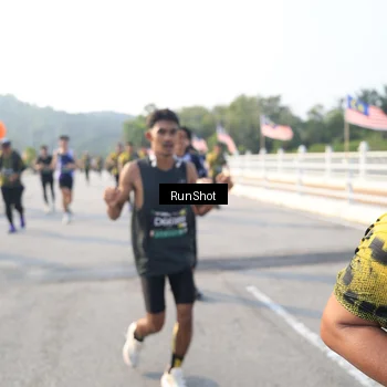Runner Photo 6900902