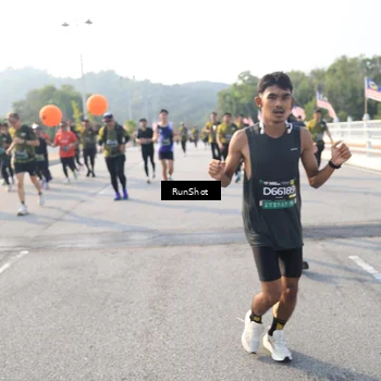 Runner Photo 6900915