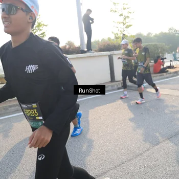 Runner Photo 6900920